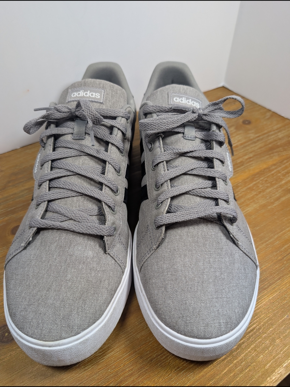 Adidas Men’s Gray Canvas Sneakers Size 14 Casual Lace Up Shoes - Picture 2 of 8